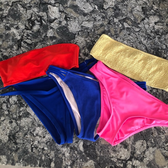 Bikinis - Picture 1 of 5